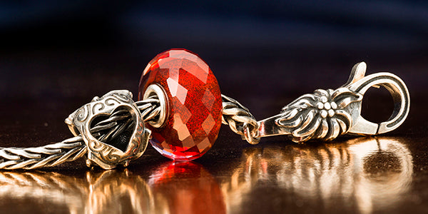 Poinsiettia Bracelet